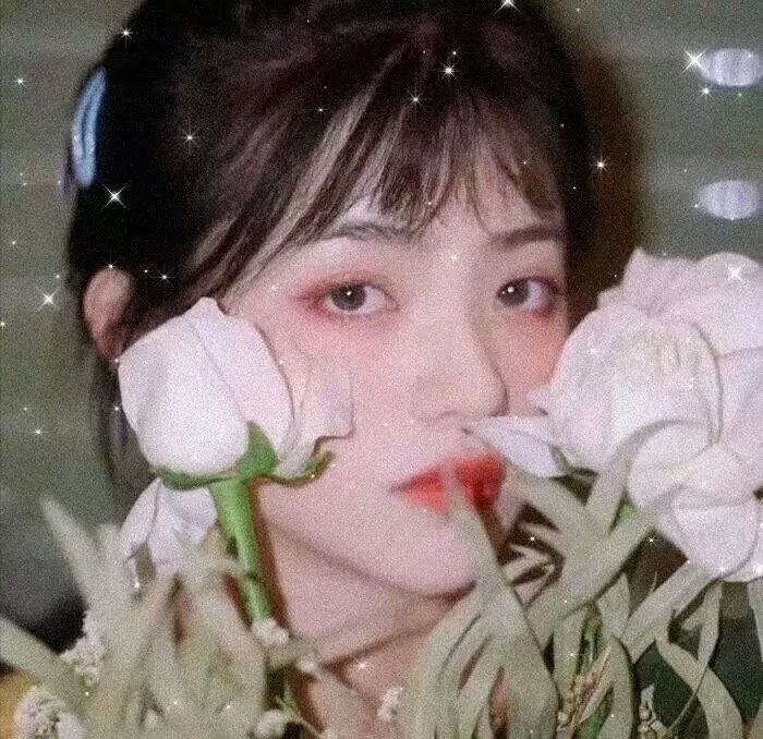 雨中的女人